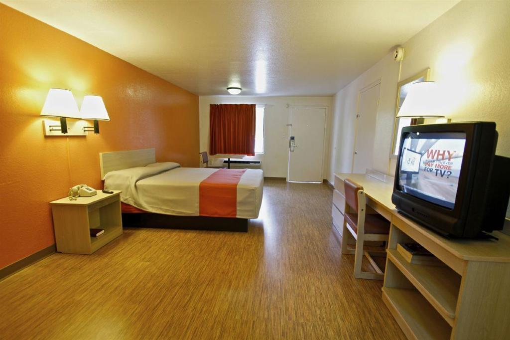 Motel 6-Raleigh, Nc - Cary Room photo