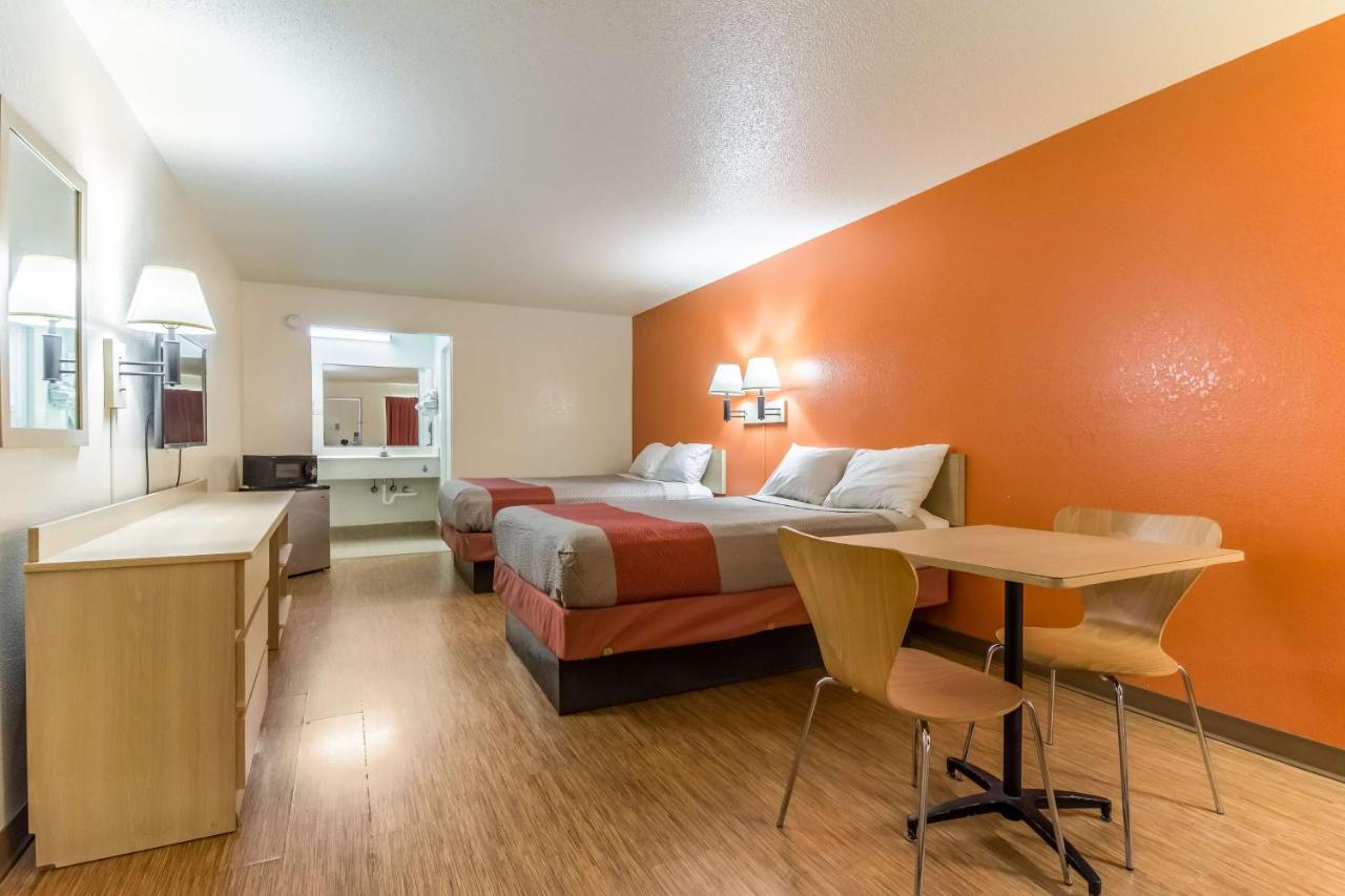 Motel 6-Raleigh, Nc - Cary Exterior photo