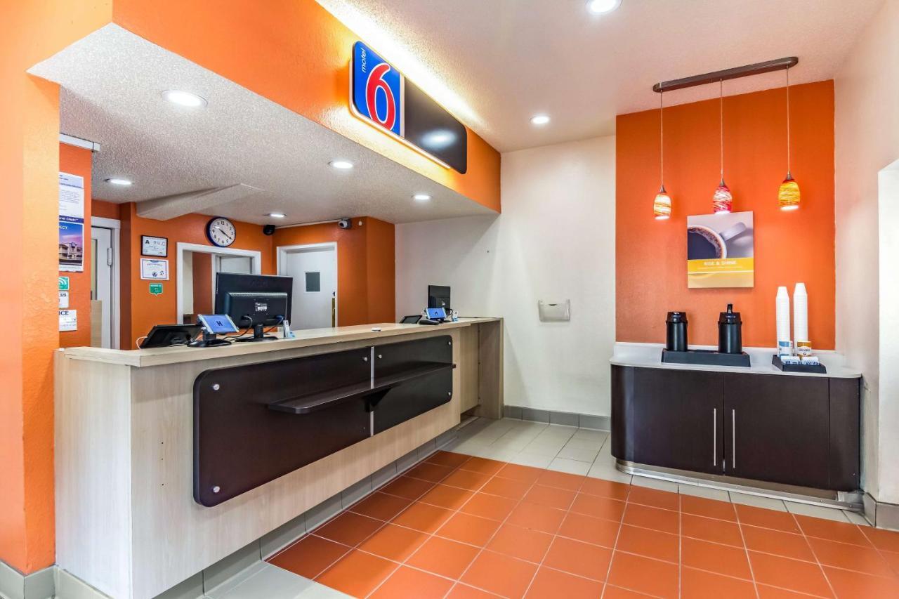 Motel 6-Raleigh, Nc - Cary Exterior photo